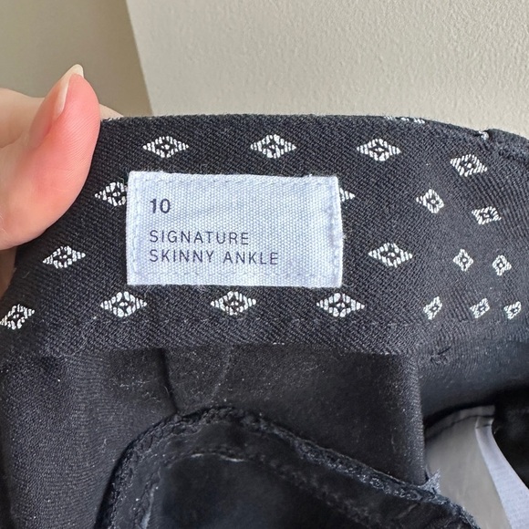 GAP Signature Skinny Ankle Pants, Black and White Diamond Print Pants, Size 10 - Picture 12 of 16